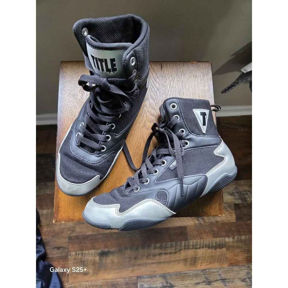 TITLE Boxing Total Balance High Top Boxing Shoes Black Size 6 EUC